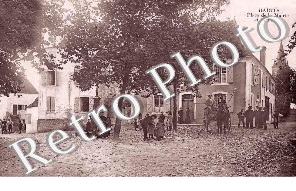 place de la mairie et la poste