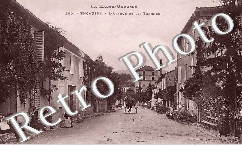 l'avenue et les Thermes