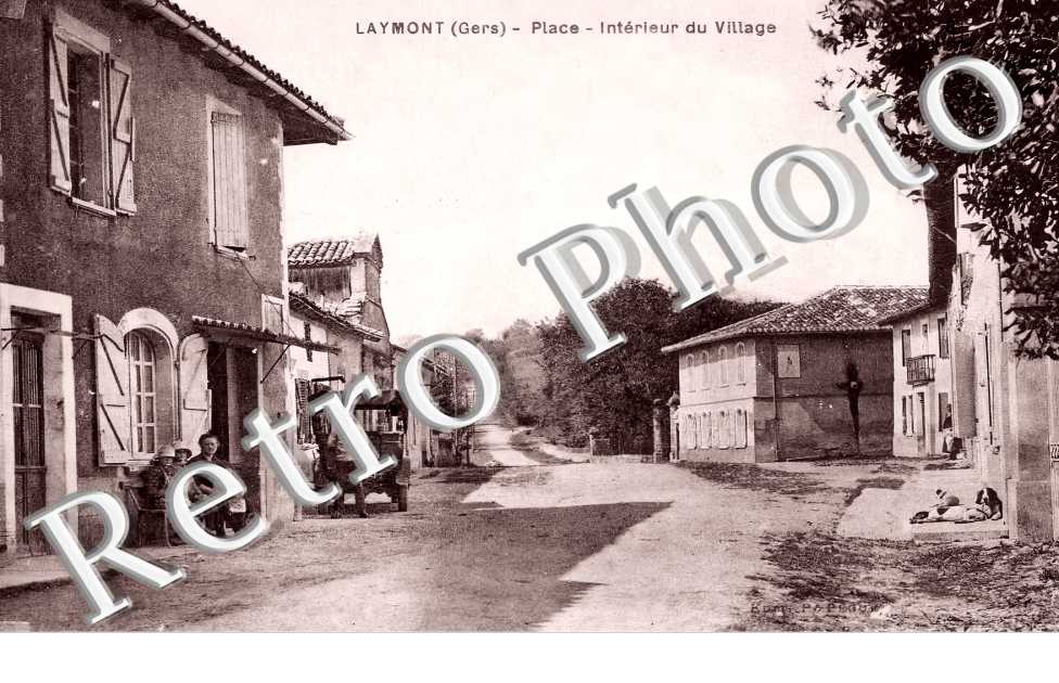 Intérieur du village