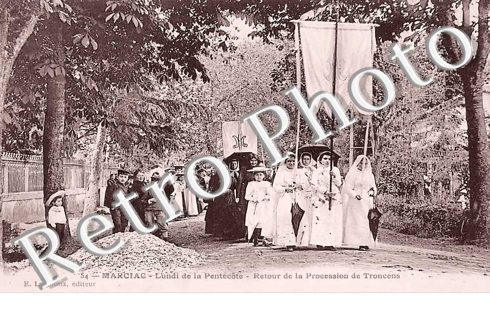 Lundi de la Pentecôte. Retour de la Procession de Troncens