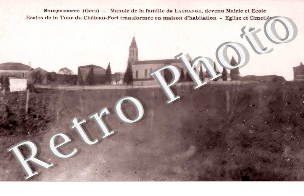 manoir de la famille de Lagrange, devenu mairie et école