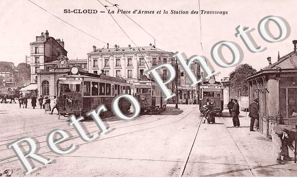 la place d'Armes et la sation des Tramways