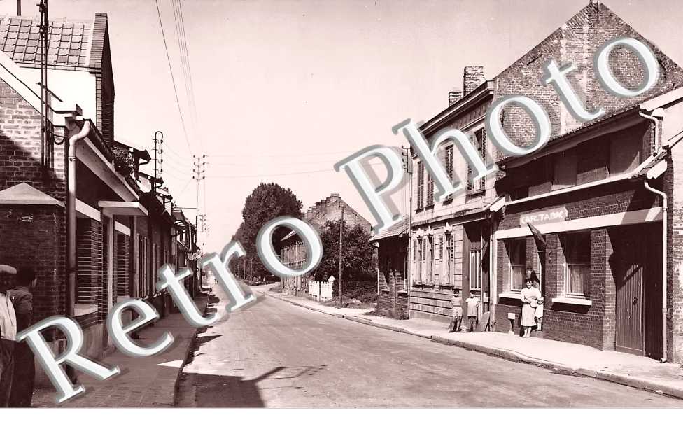 Avenue Jean-Jaurès - Le Café Tabac