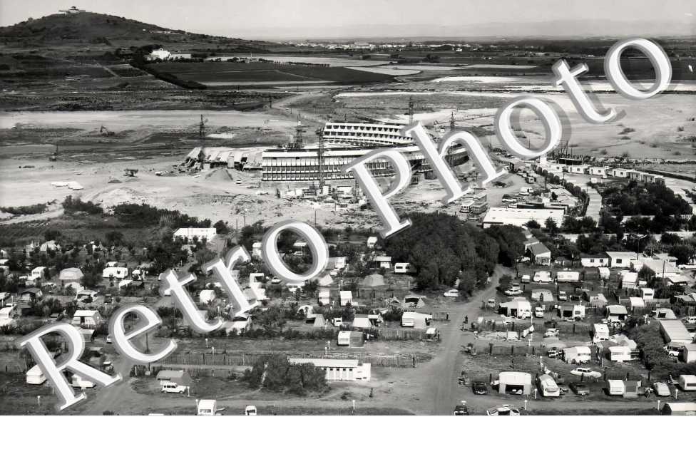 Construction entre le camping et le Mont Saint Loup