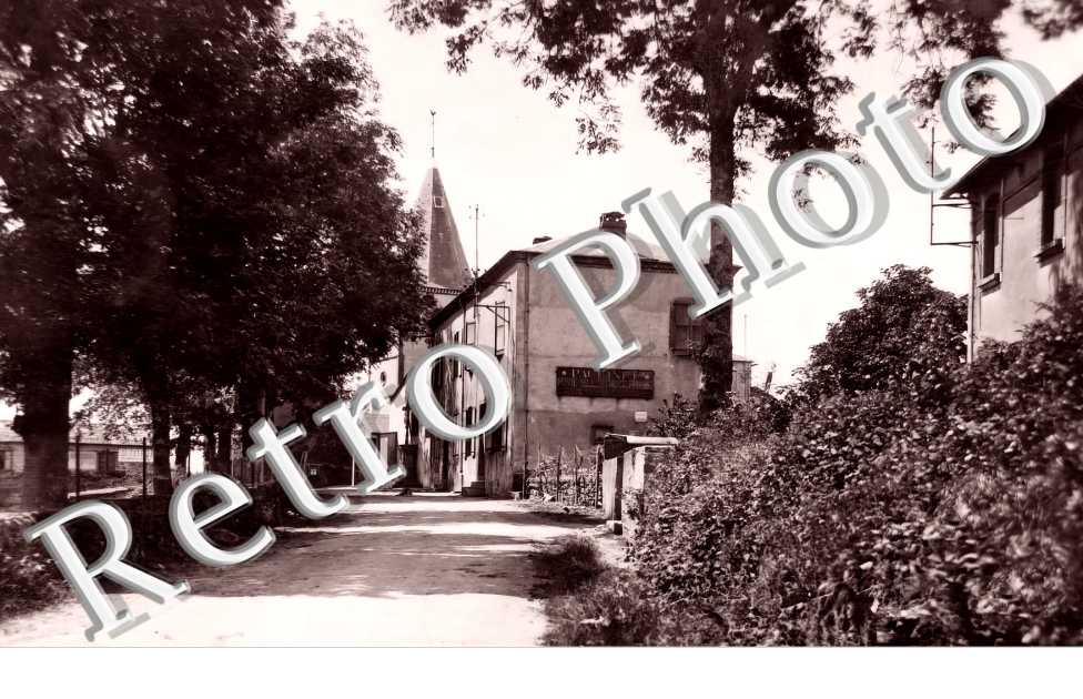 l'entrée du village