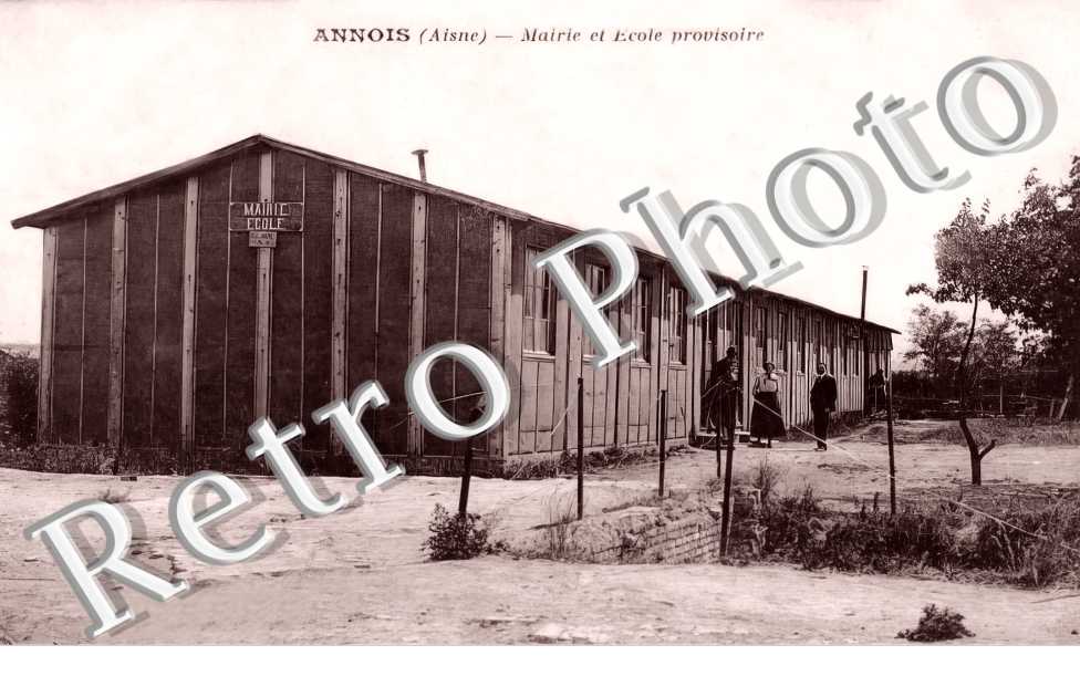 mairie et école provisoire