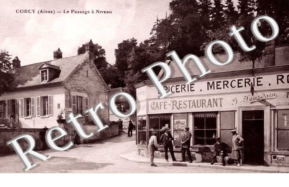 le passage à niveau. Café Restaurant