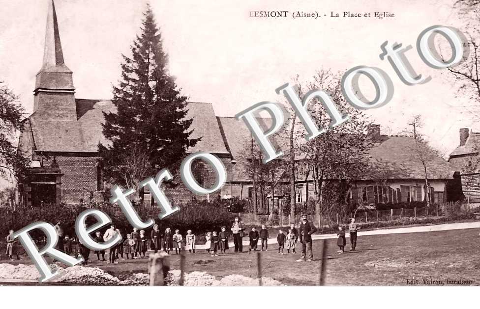 la Place et l'église