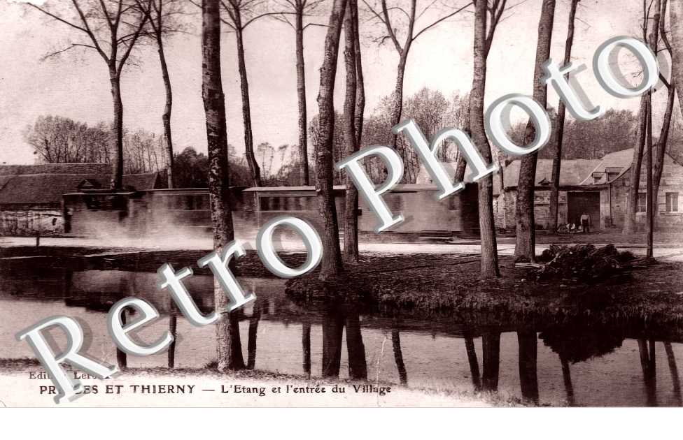 l'étang et l'entrée du village