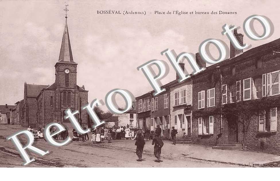 Place de l'église et bureau des Douanes