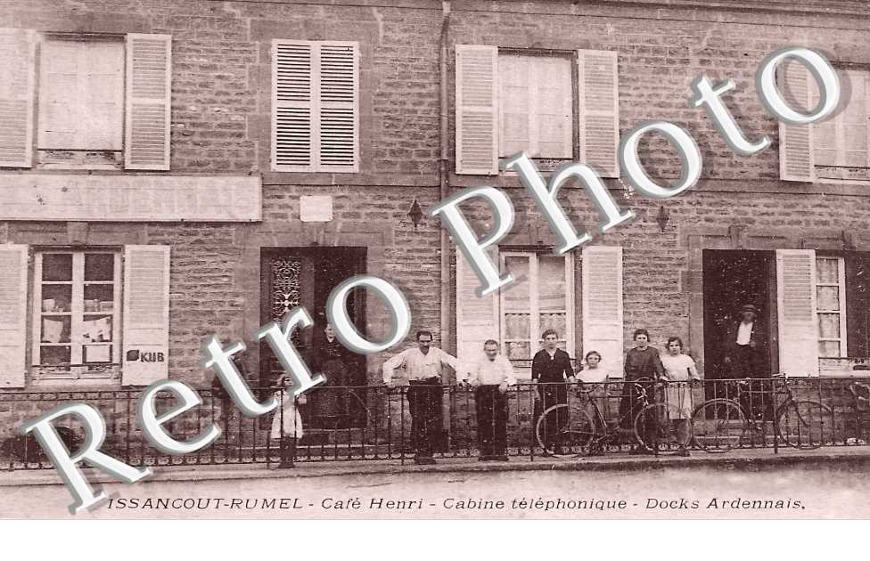 café Henri, cabine téléphonique. Docks Ardennais