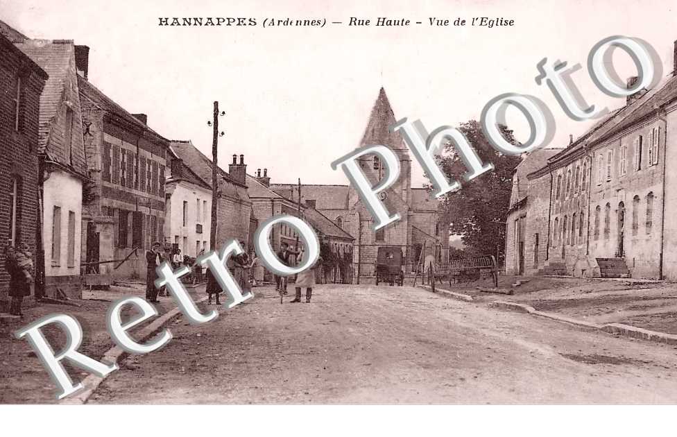 rue Haute. Vue de l'église