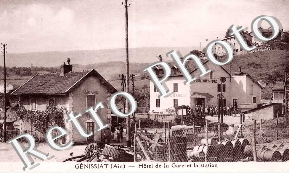 Hôtel de la gare et la station