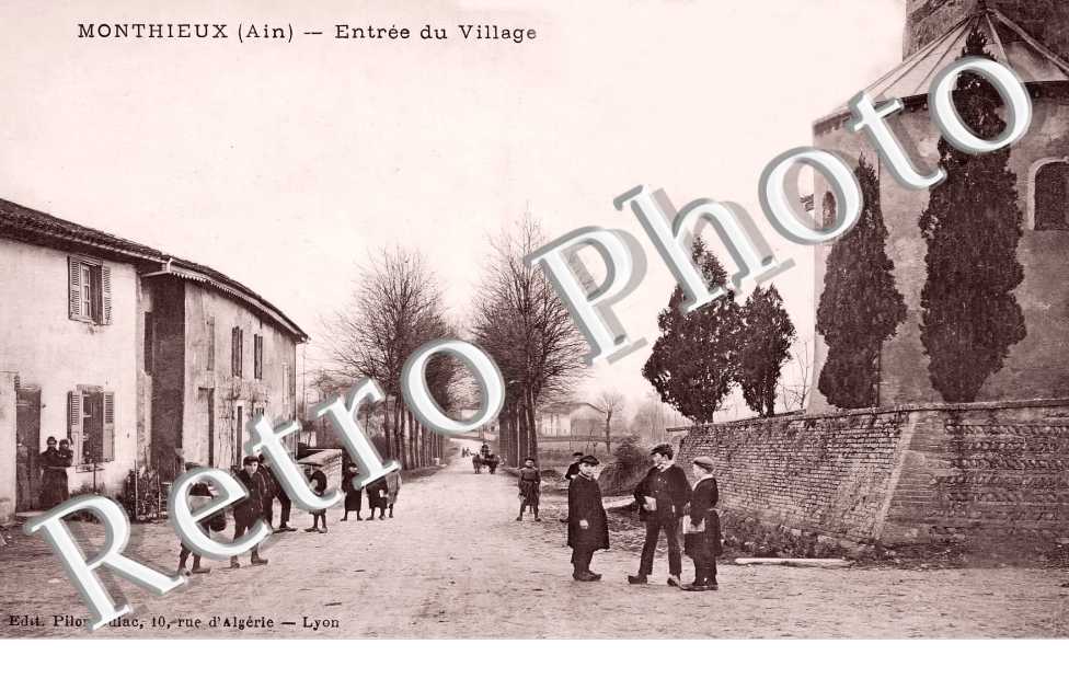 entree du village