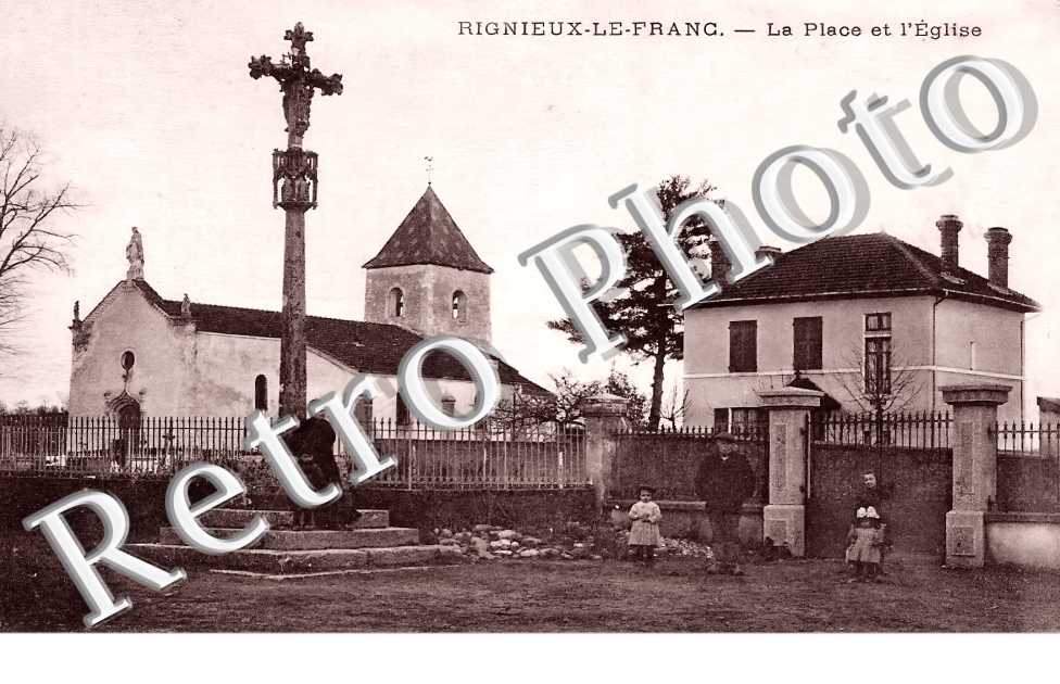 la Place et l'église