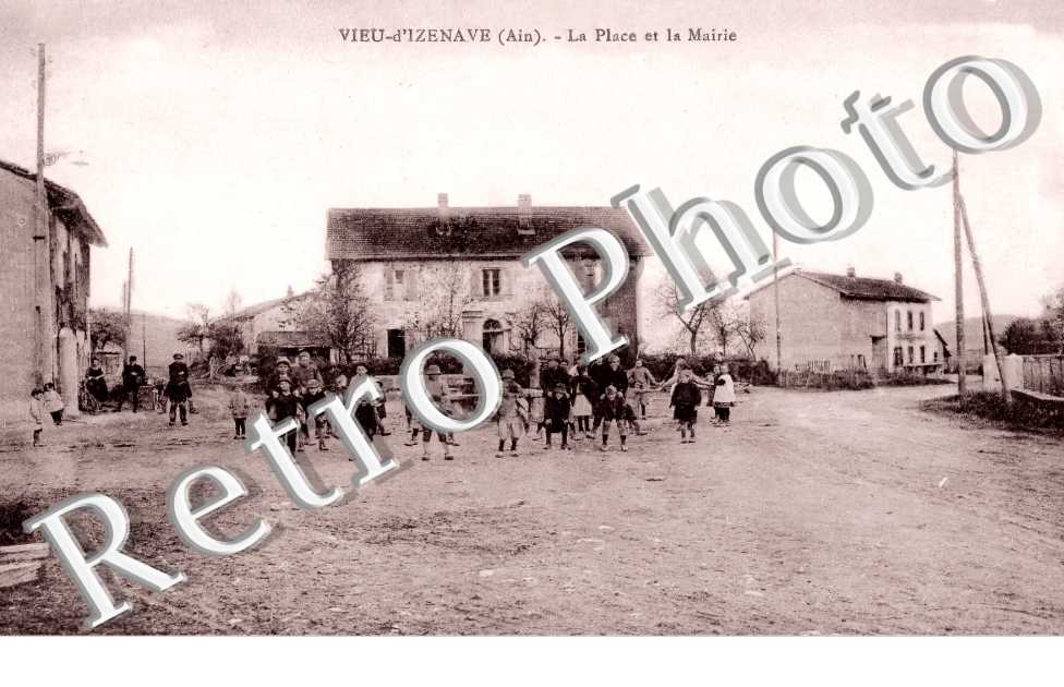 la place et la mairie