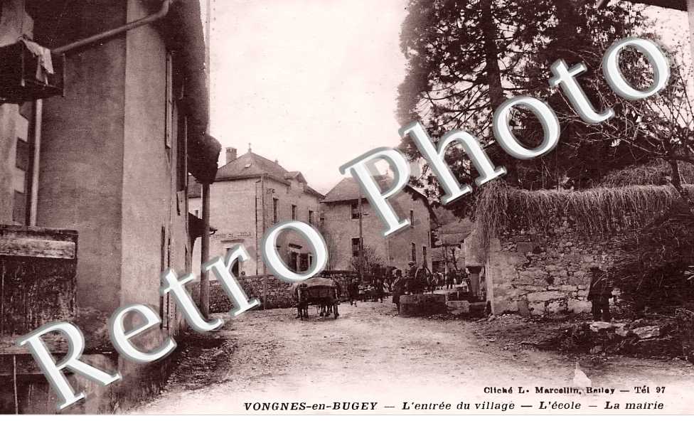 l'entrée du village