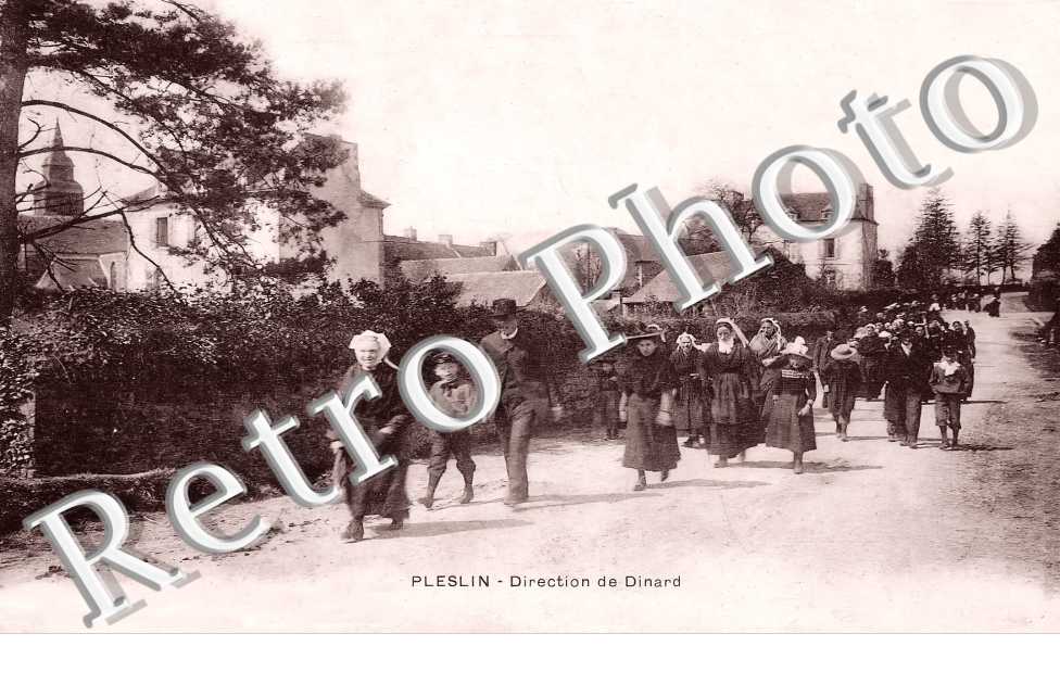 Pleslin. Direction de Dinard