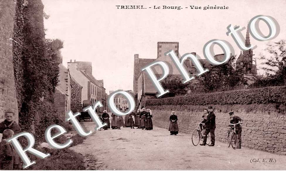 le bourg. Vue générale.