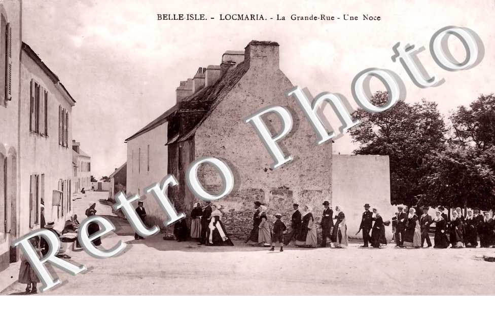 la grande rue. Une noce.