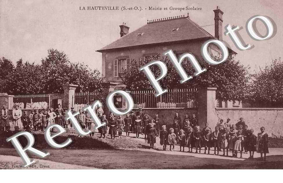 mairie et groupe scolaire.