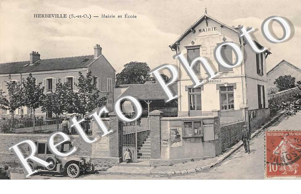 Mairie et école.