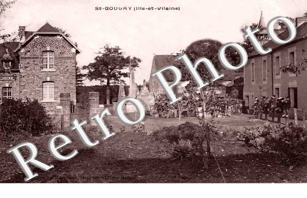 l'intérieur du village. L'école