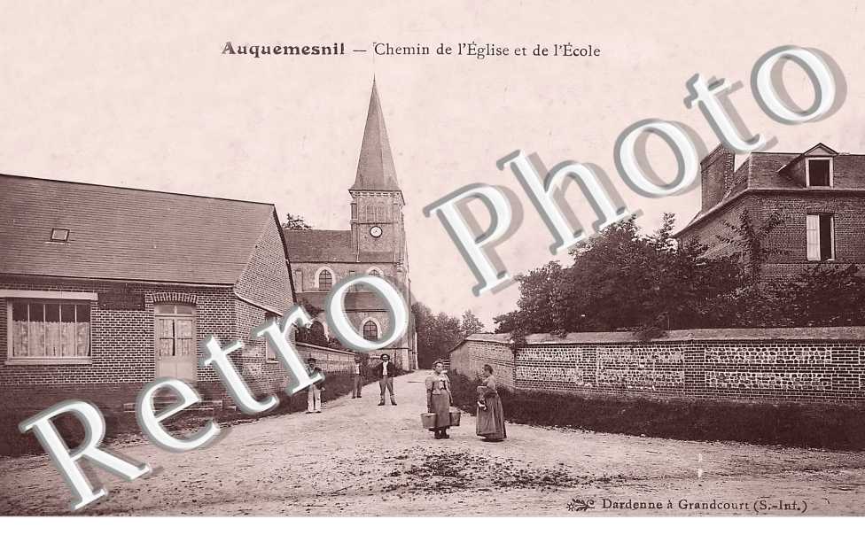 chemin de l'église et de l'école