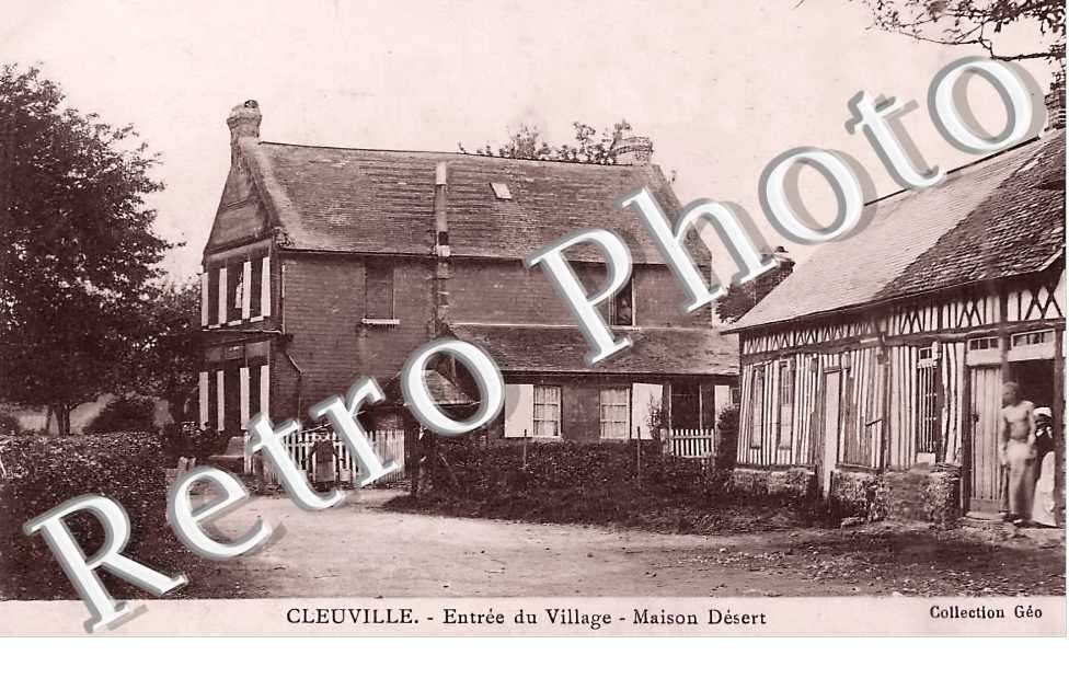 entree du village. Maison Désert
