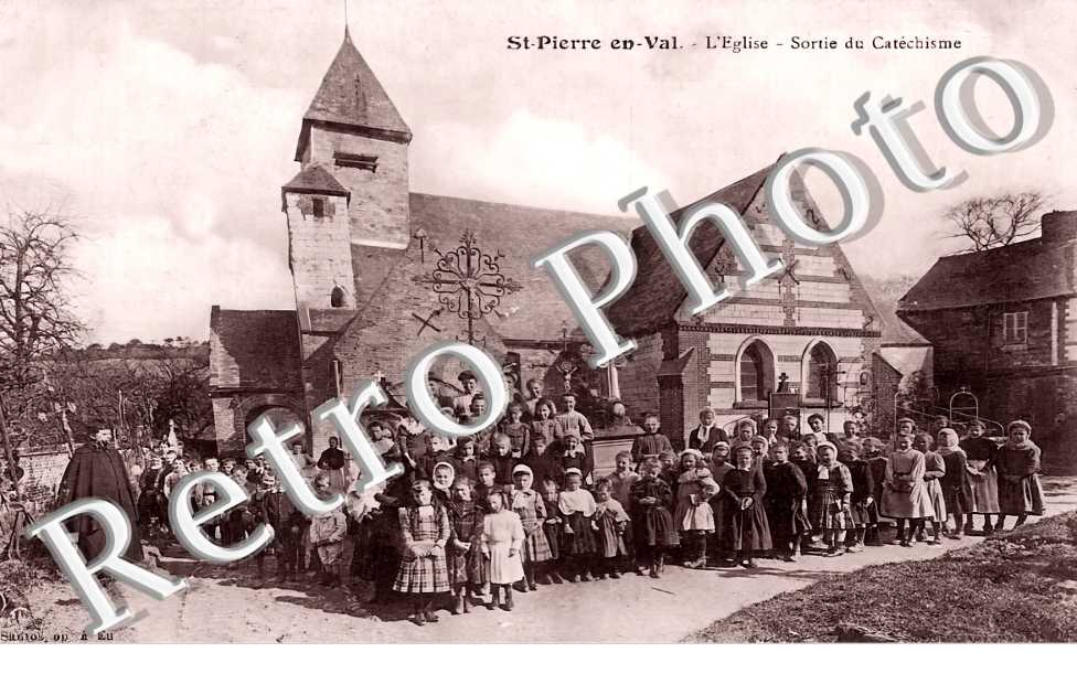 l'église. Sortie du Catéchisme