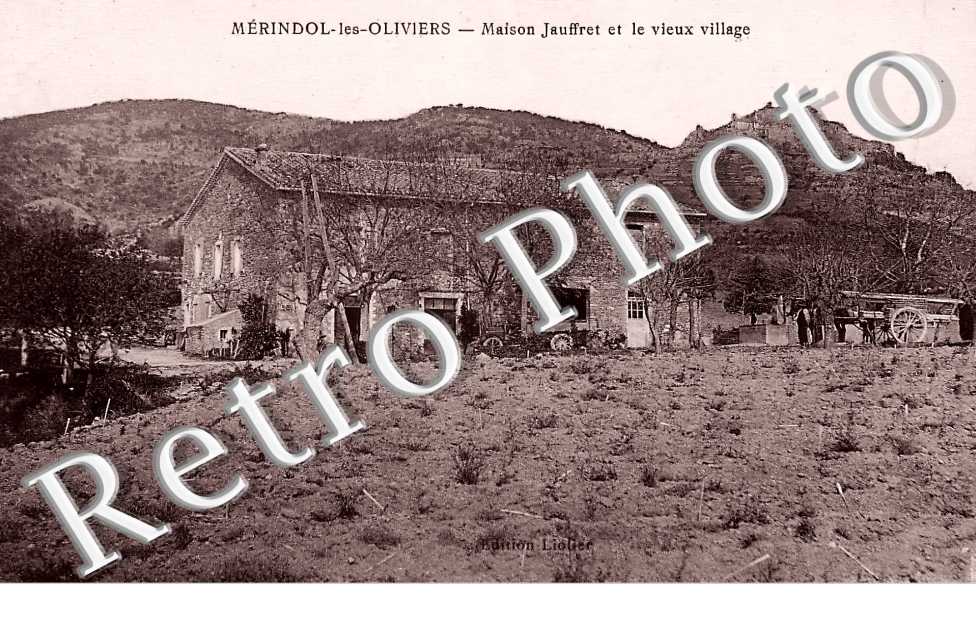 maison Jauffret et le vieux village