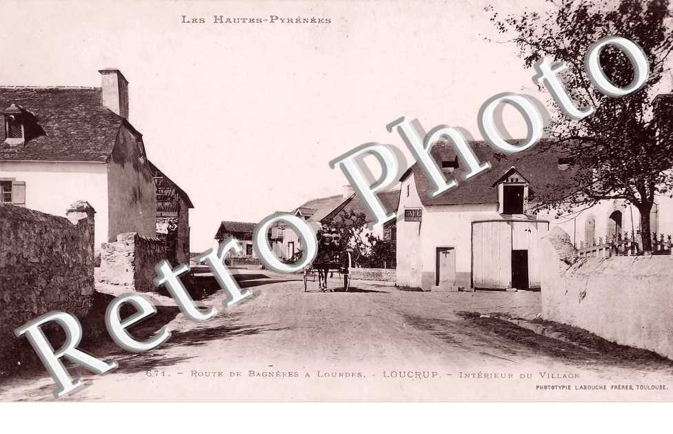 Intérieur du village