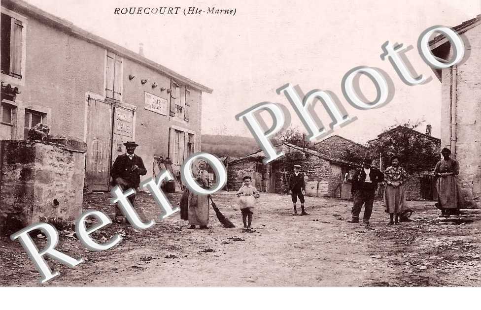 Une Rue. café