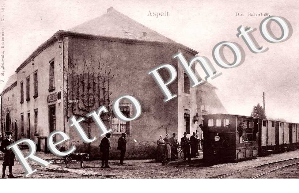 der Bahnhof
