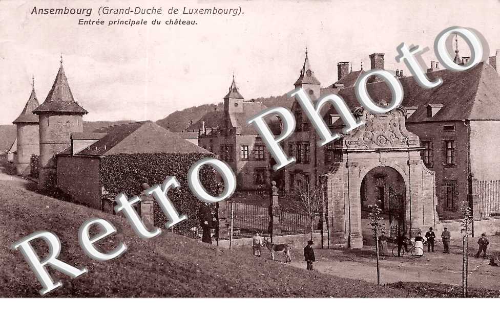 entrée principale du château