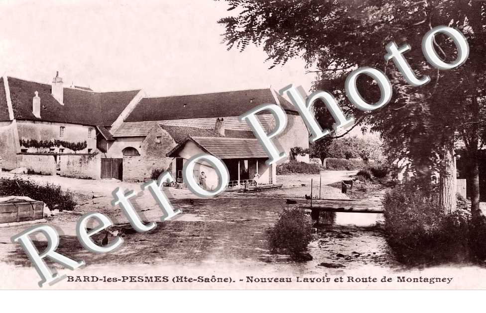 Nouveau lavoir et route de Montagney