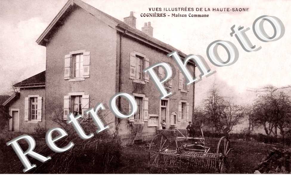 Cognières. Maison commune