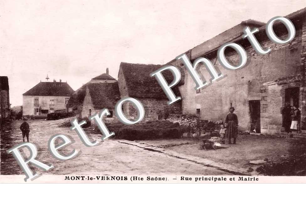 rue principale et mairie