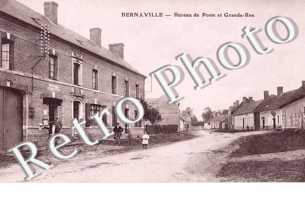 Bureau de Poste et grande rue