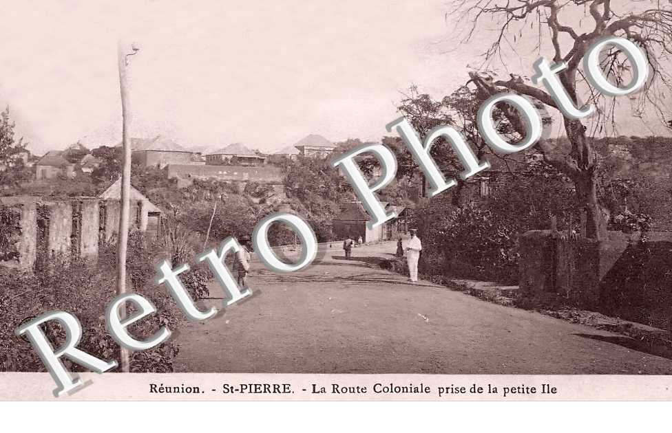 la route colonial prise de la Petite Ile