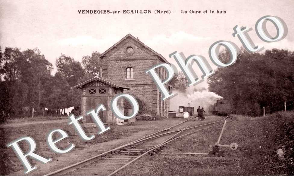 la gare et le bois