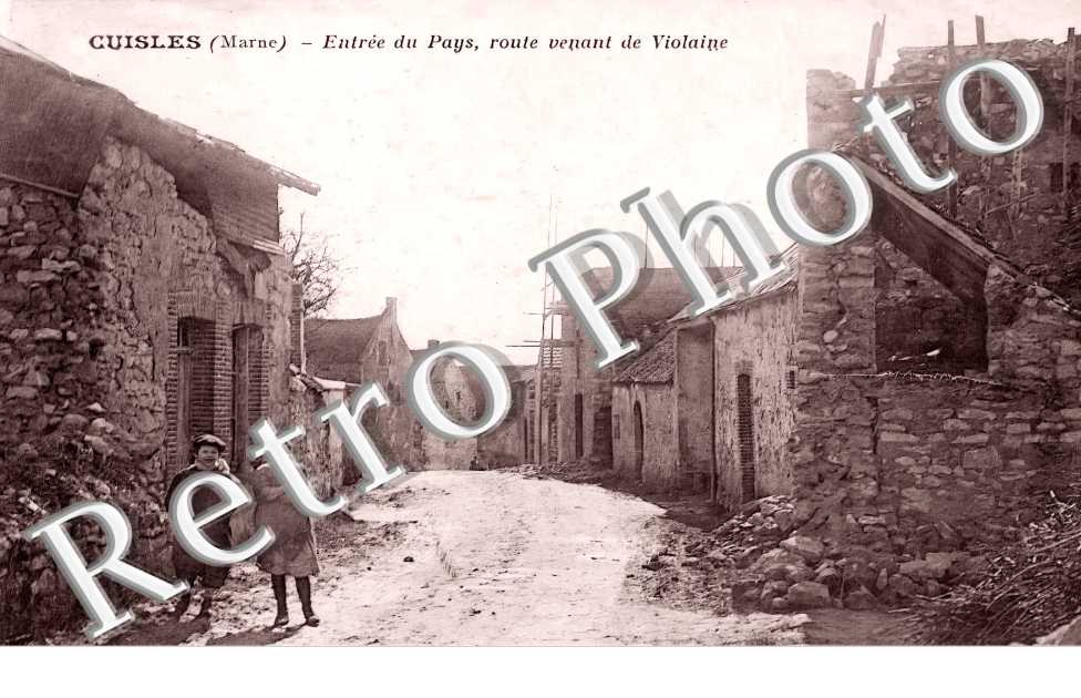 entrée du pays, route venant de Violaine