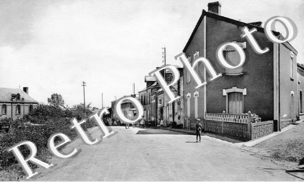 rue principale. L'école libre