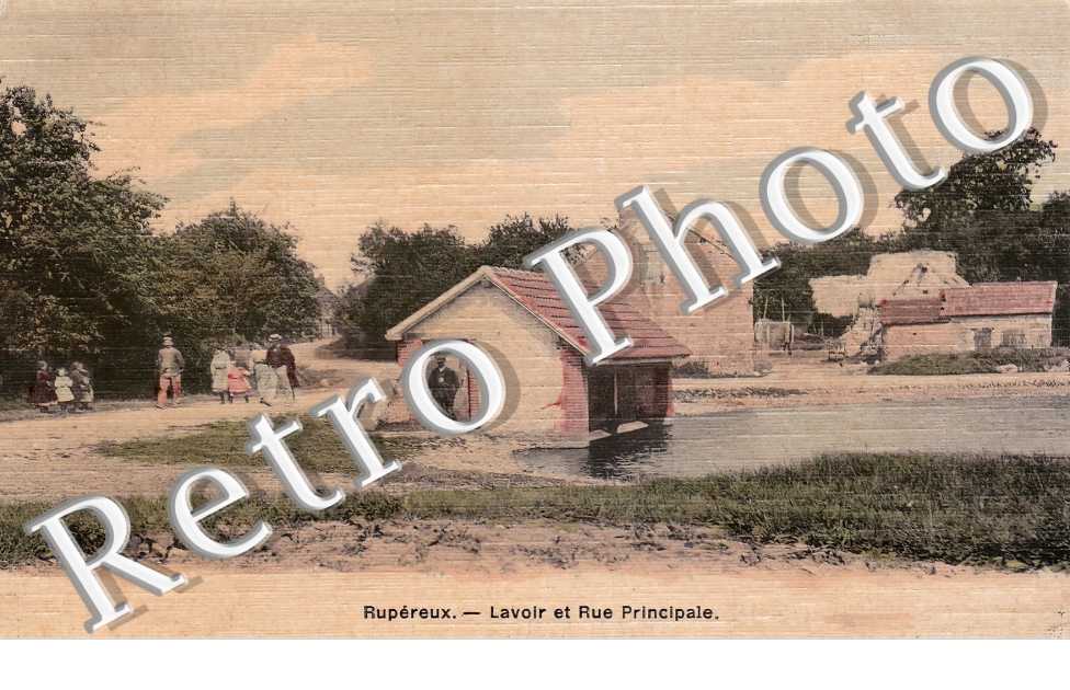 lavoir et rue principale