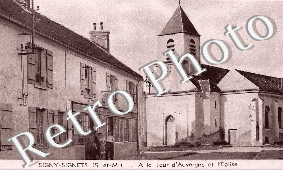 A la Tour d'Auvergne et l'église