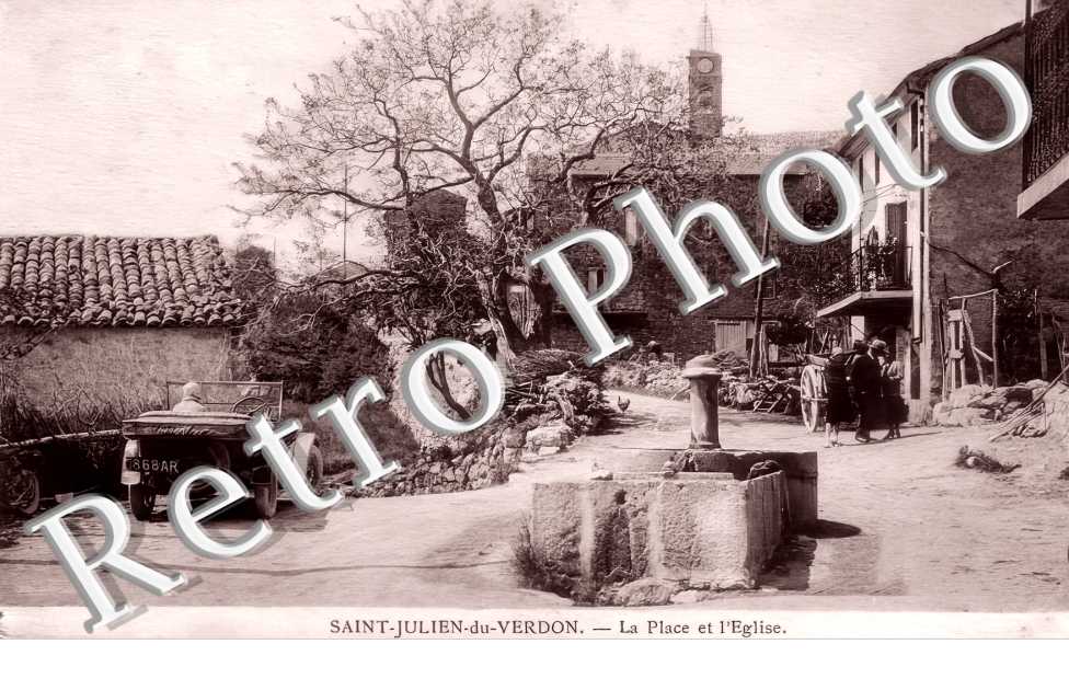 la Place et l'église