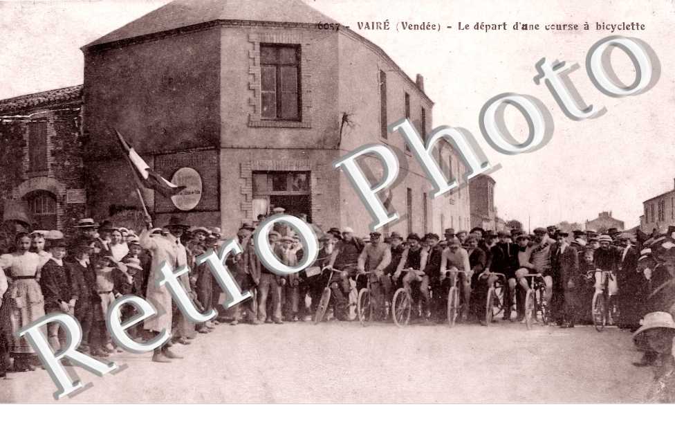 le départ d'une course à bicyclette