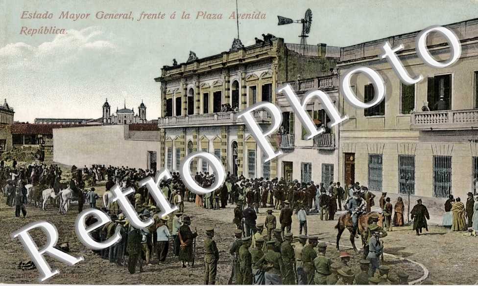 Estado Mayor General, frente a la Plaza Avenida