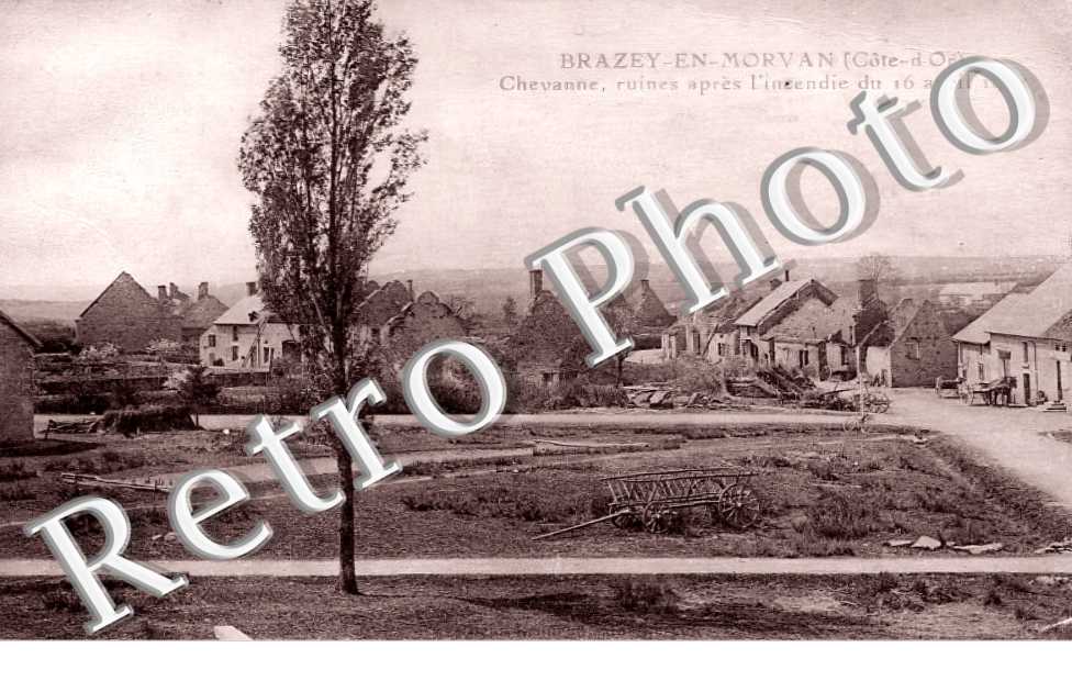 Chevanne, ruines après l'incendie du 16 avril 1914