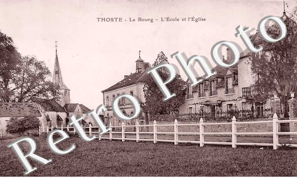 le bourg, l'école et l'église